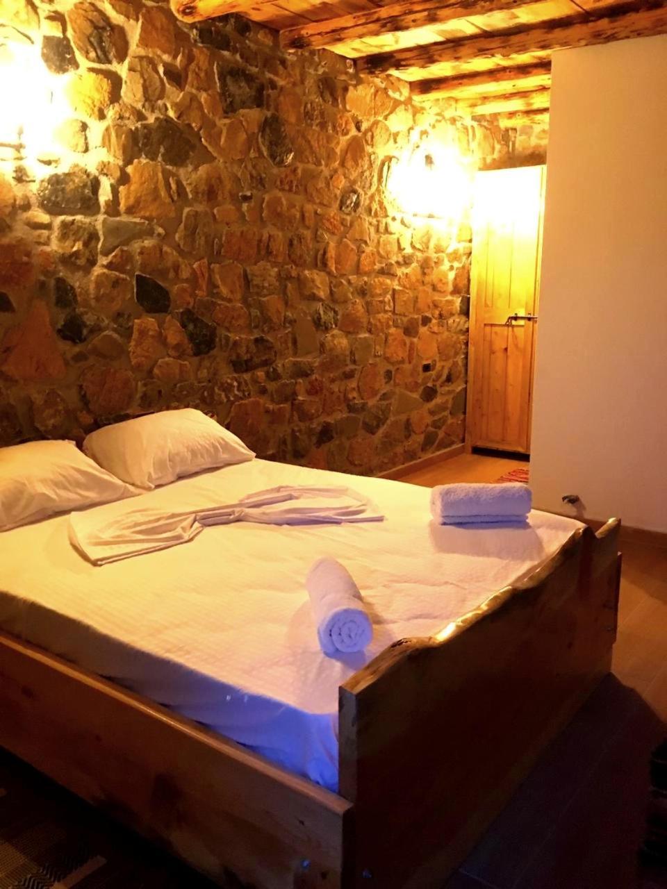 Appartement Kulla Relax à Elbasan Extérieur photo