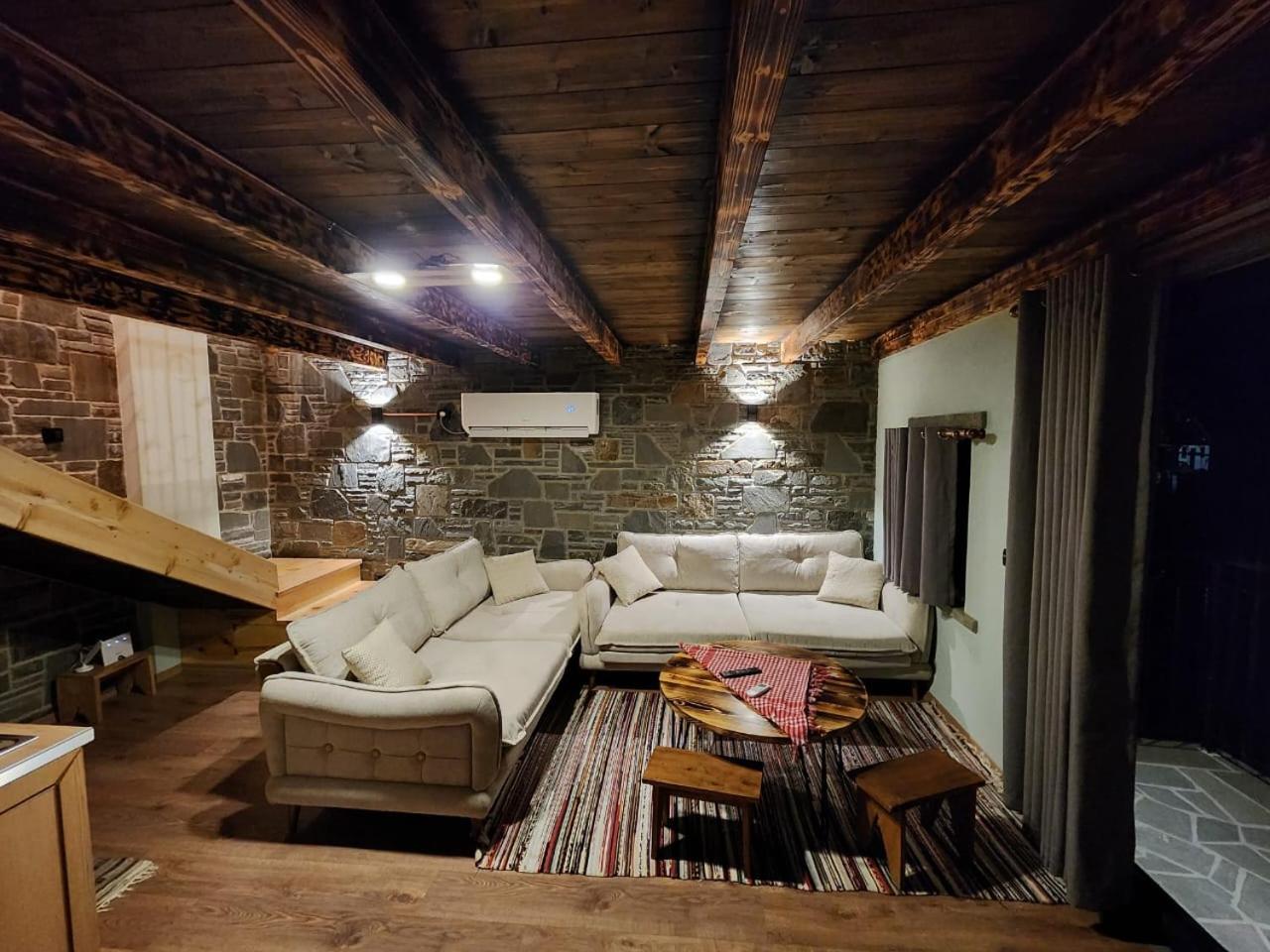 Appartement Kulla Relax à Elbasan Extérieur photo