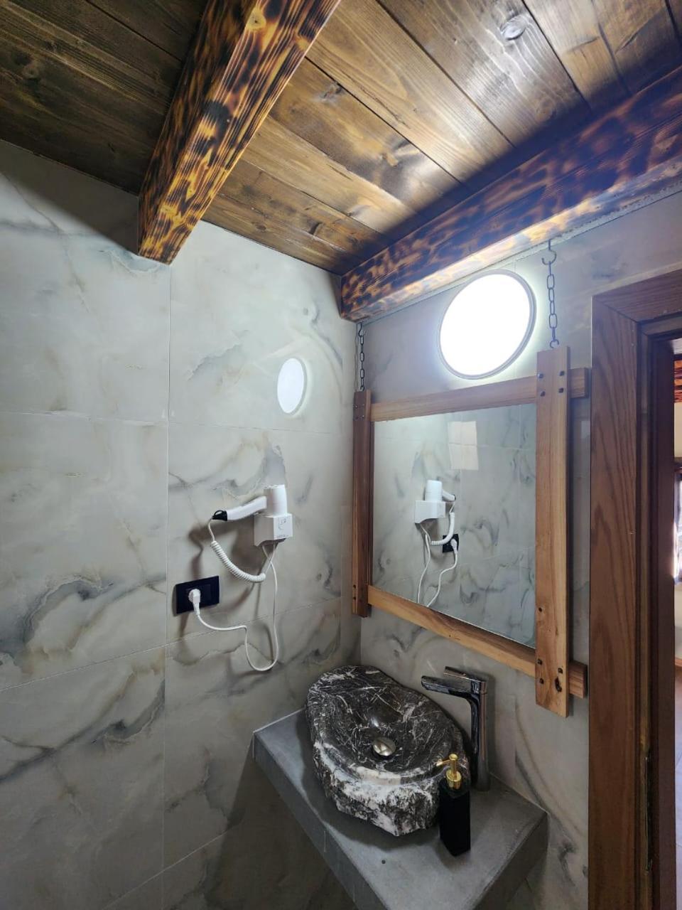 Appartement Kulla Relax à Elbasan Extérieur photo